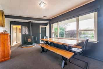 889 Timaru-Pleasant Point Highway, Levels