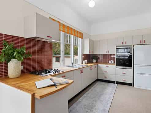 214 Nile Street, Nelson City