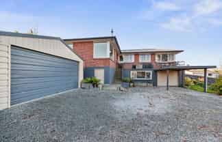 70 Kent Street, Marchwiel