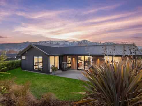 51 Kirimoko Crescent, Wanaka