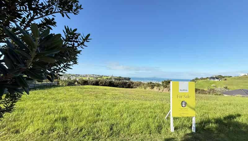 17 Laguna Place, Gulf Harbour
