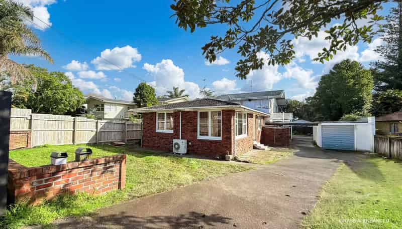 1/62C Te Atatu Road, Te Atatu South
