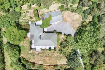 100 Rahiri Road, Rotoorangi