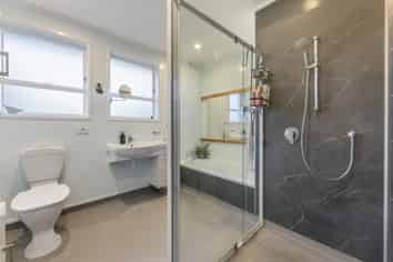 37 Hall Road, Sawyers Bay