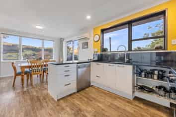 37 Hall Road, Sawyers Bay