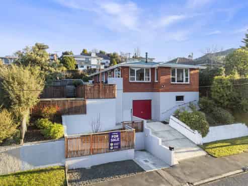 37 Hall Road, Sawyers Bay