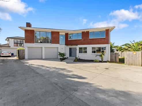 71A Russell Road, Manurewa