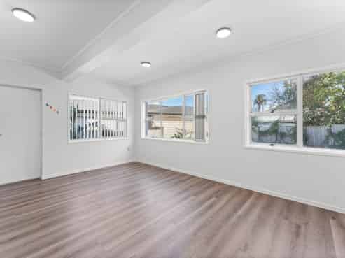71A Russell Road, Manurewa