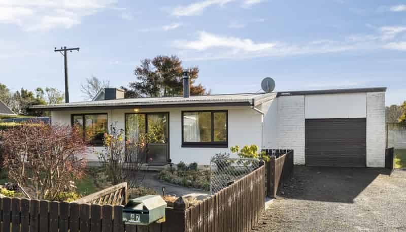 47 Stewart Street, Waikouaiti