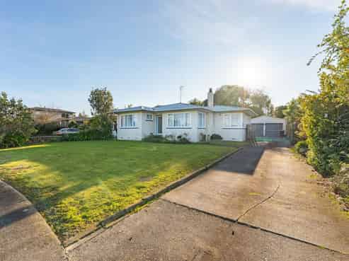 8 Blenheim Place, Feilding