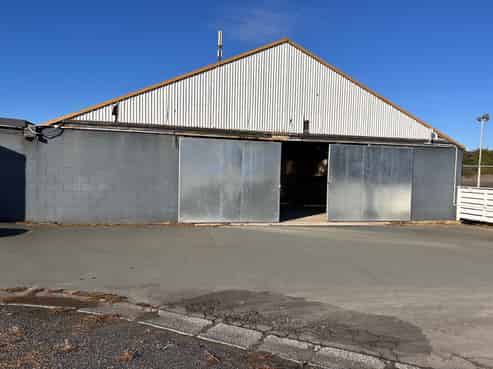 Warehouse - storage Sth D