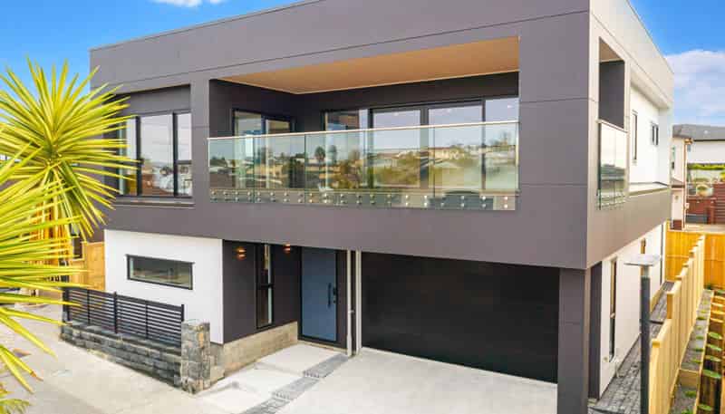 2/90 Picasso Drive, West Harbour