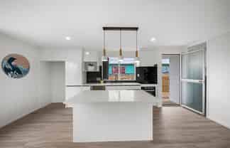 1/12 Kennington Drive, Clendon Park