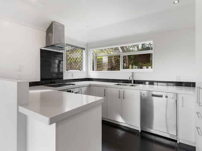 10 Dianthus Place, Browns Bay
