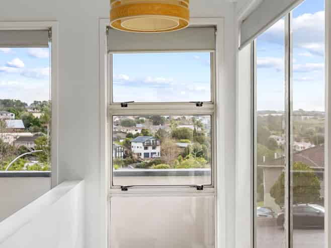 10 Dianthus Place, Browns Bay