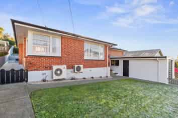 15 Sherratt Street, West End