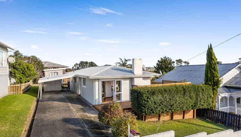 45 Puriri Street, Helensville