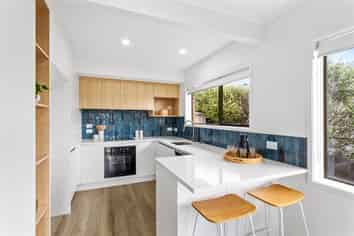 27B Galloway Crescent, Farm Cove