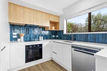 27B Galloway Crescent, Farm Cove