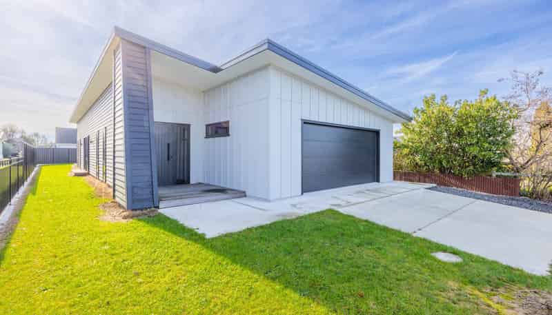 8 Holyrood Terrace, Waipukurau