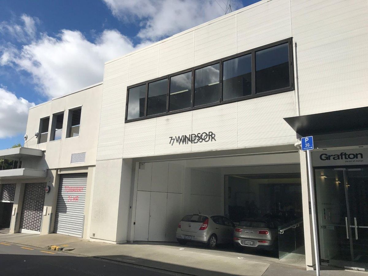 Refurbished Office, Great Location