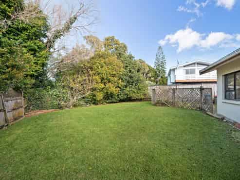 59 Coldham Crescent, Saint Johns