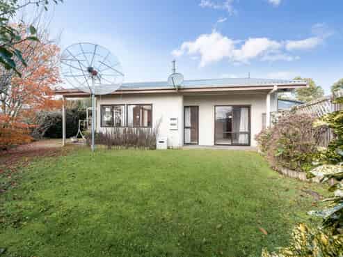 59 Coldham Crescent, Saint Johns