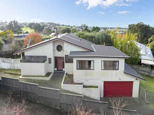 59 Coldham Crescent, Saint Johns