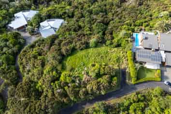 41 Russell Heights, Russell