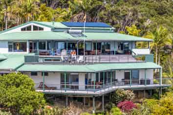 104 Te Wahapu Road, Russell