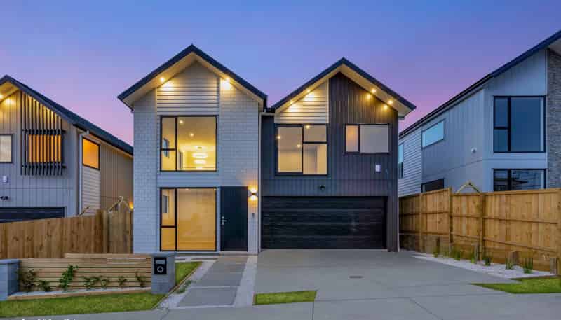 18 Rathmines Road, Flat Bush