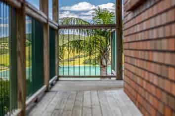 264A Kempthorne Road, Jacks Bay, Russell