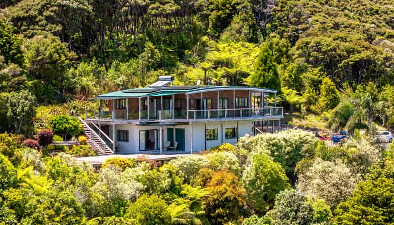 264A Kempthorne Road, Jacks Bay, Russell
