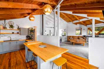 77 Te Wahapu Road, Russell