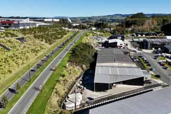 Owner occupier industrial building opportunity