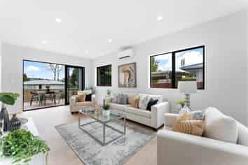 76A Bond Crescent, Forrest Hill