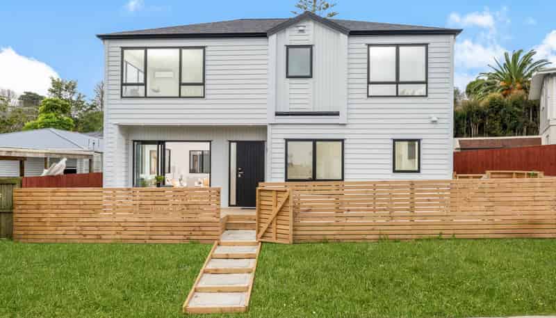 76A Bond Crescent, Forrest Hill