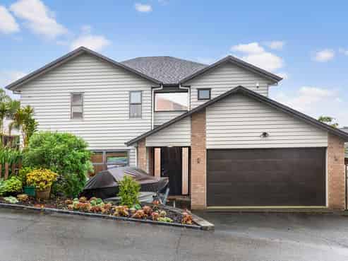 16 Miller Rise, Silverdale