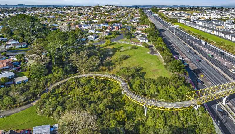 5, 7, 9, 11 and 13 Holmes Drive, West Harbour