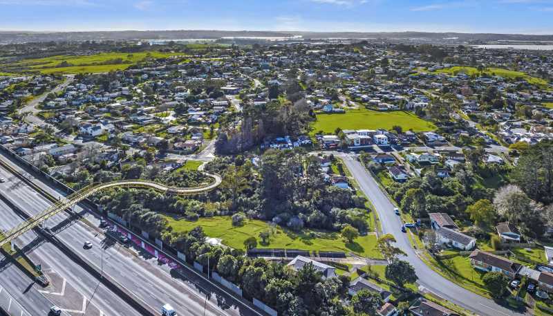 5, 7, 9, 11 and 13 Holmes Drive, West Harbour