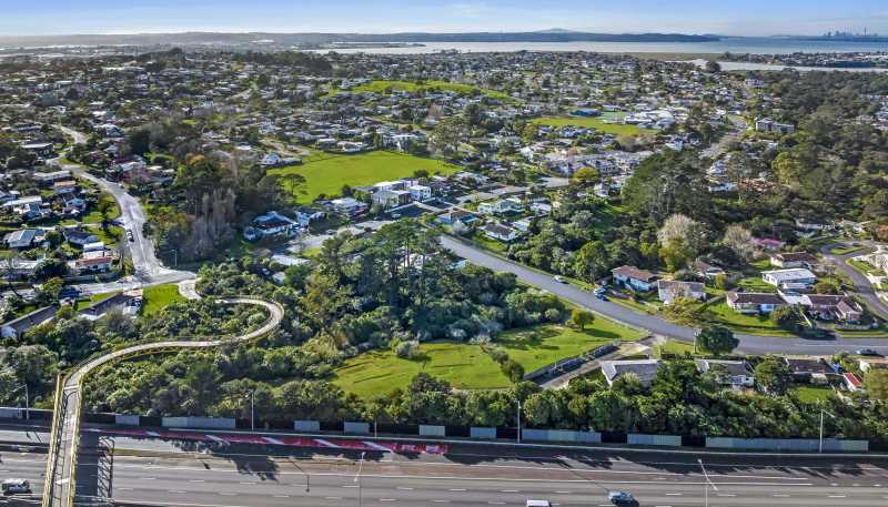 5, 7, 9, 11 and 13 Holmes Drive, West Harbour