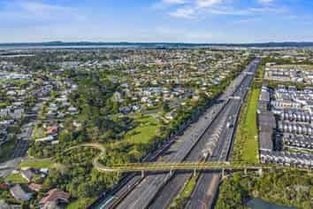 5, 7, 9, 11 and 13 Holmes Drive, West Harbour