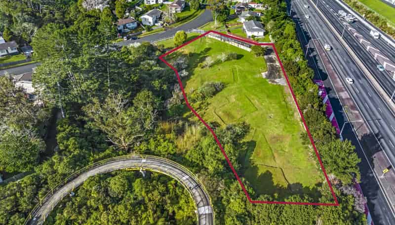 5, 7, 9, 11 and 13 Holmes Drive, West Harbour