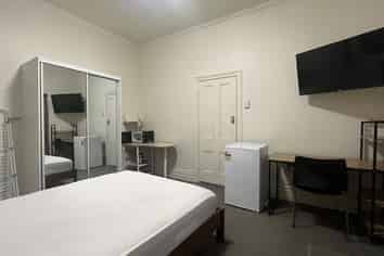 Room 4/148 London Street, Dunedin Central