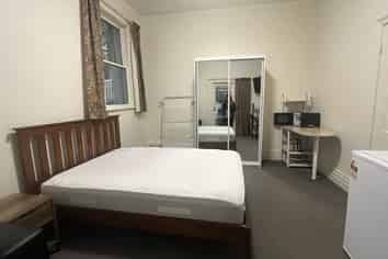 Room 4/148 London Street, Dunedin Central