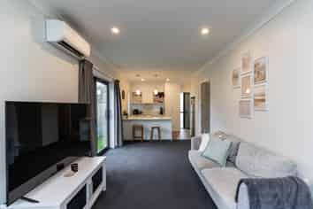 1/1B Corlett Street, Johnsonville