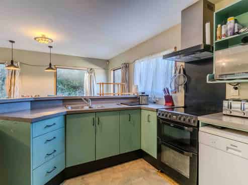 27 Kelvin Road, North East Valley