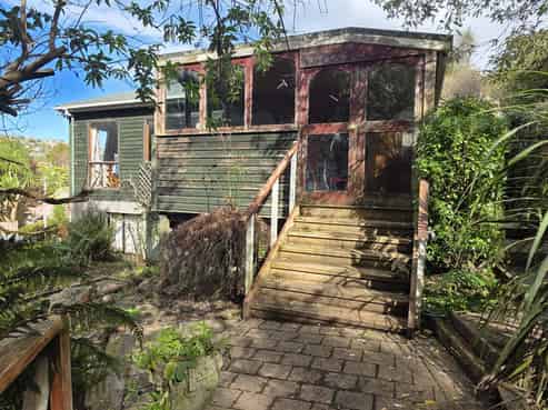 27 Kelvin Road, North East Valley