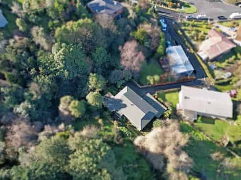 27 Kelvin Road, North East Valley