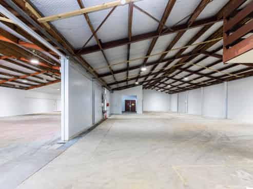 Versatile Industrial - Vacant in Middleton 